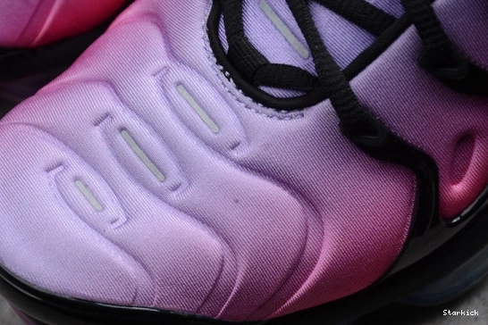 BE BLA  PULSE VAPORMAX TRUE BLACK-PINK PURPLE (W) PLUS AR4791-500 0331